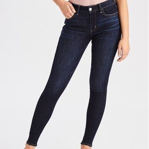 AE Super Stretch Skinny Straight leg dark wash